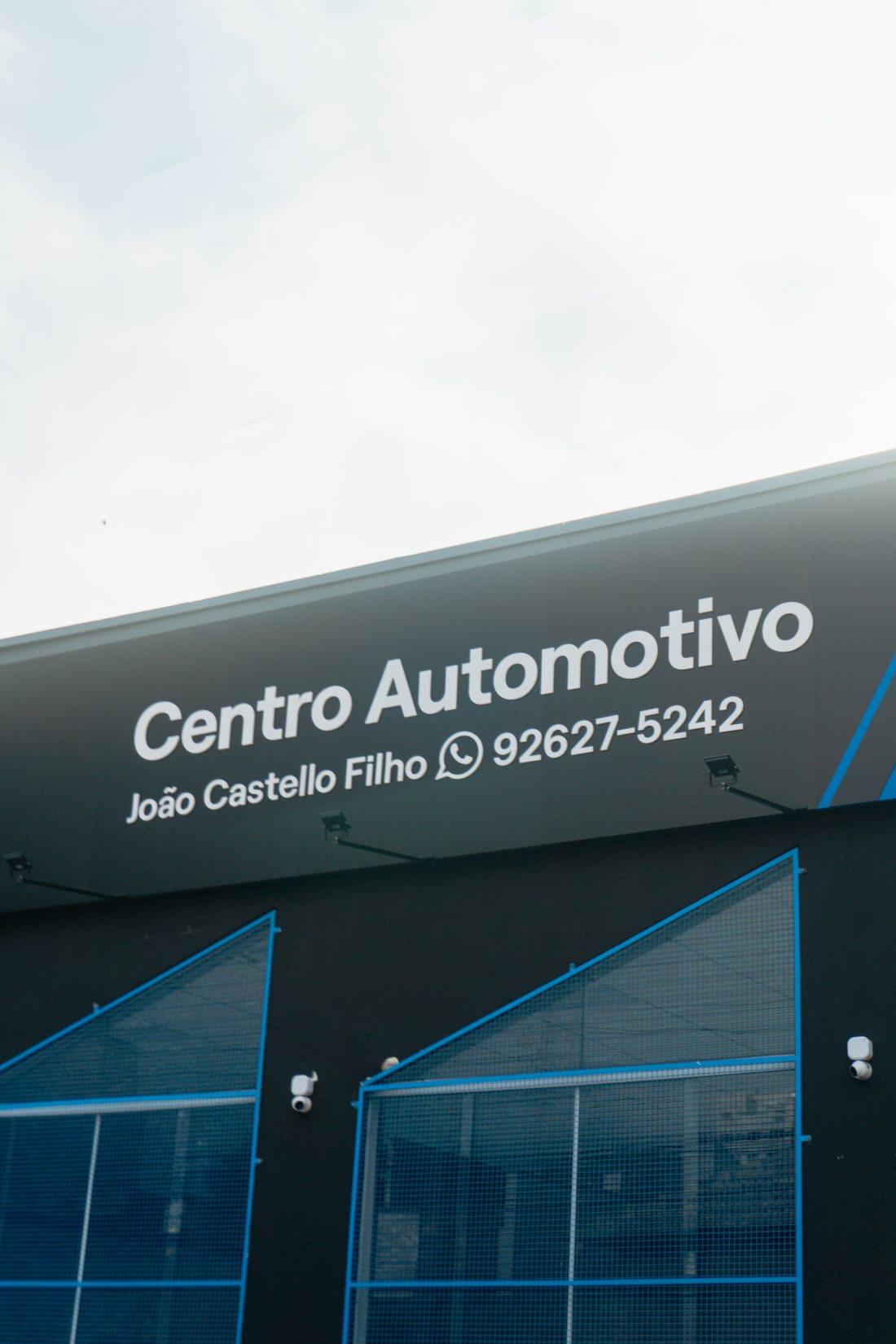 Fachada do Centro Automotivo João Castello Filho em Poá/SP